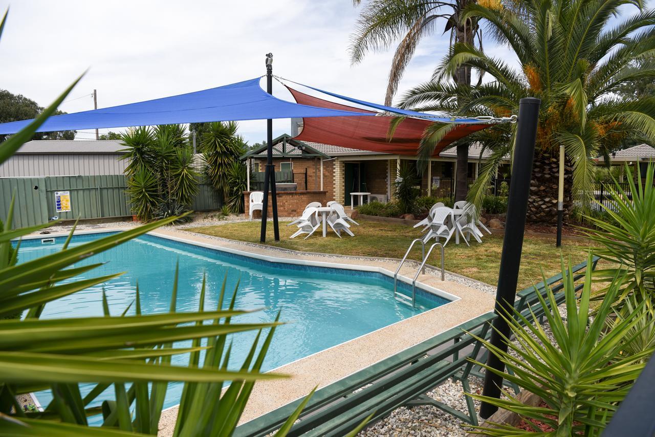 Culcairn Motor Inn Exterior photo