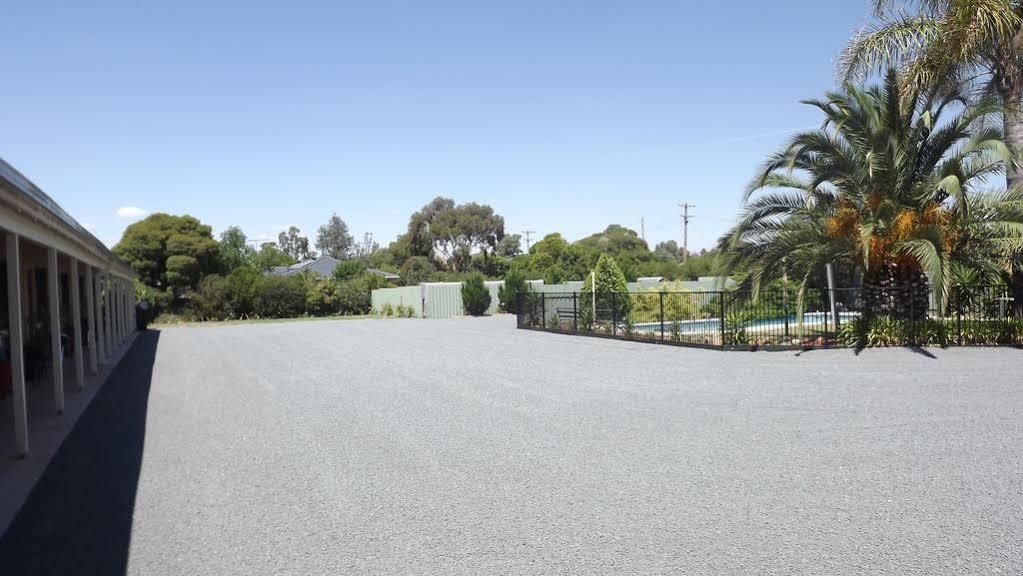 Culcairn Motor Inn Exterior photo