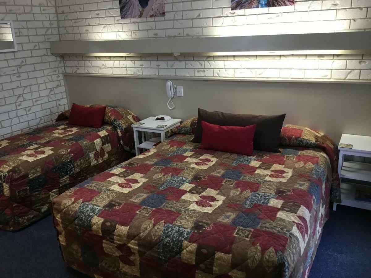Culcairn Motor Inn Room photo